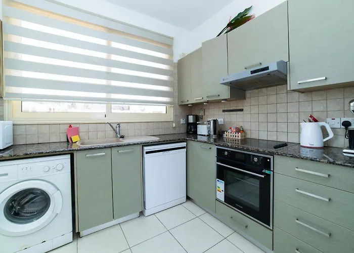 Anna Maria, Kapparis 파라림니