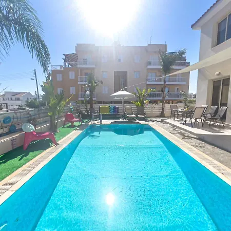 Tatil Evi Anna Maria, Kapparis