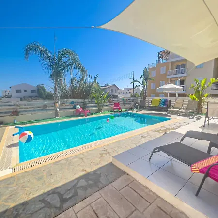 Tatil Evi Anna Maria, Kapparis *