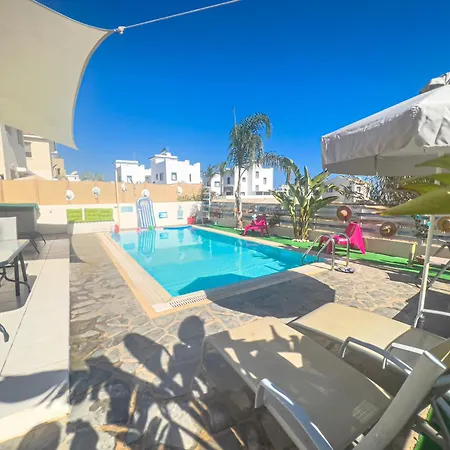 Anna Maria, Kapparis Tatil Evi