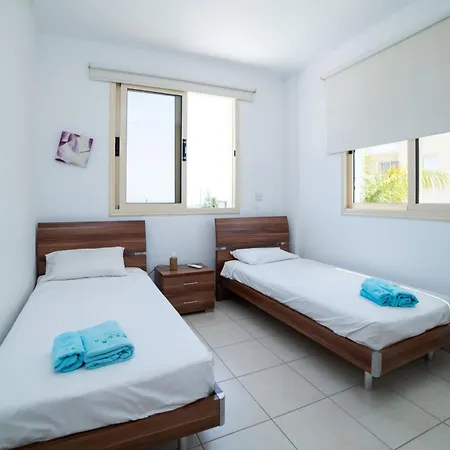 Anna Maria, Kapparis Tatil Evi