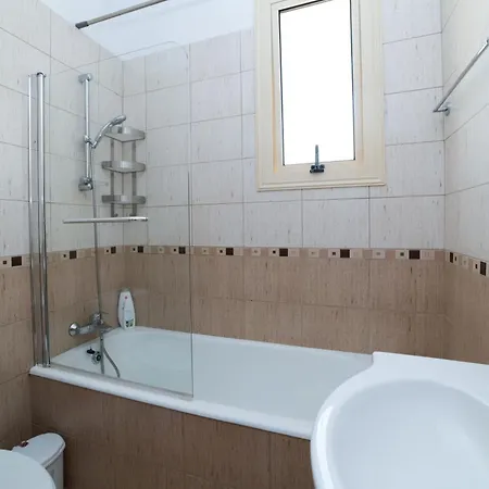 Tatil Evi Anna Maria, Kapparis Paralimni