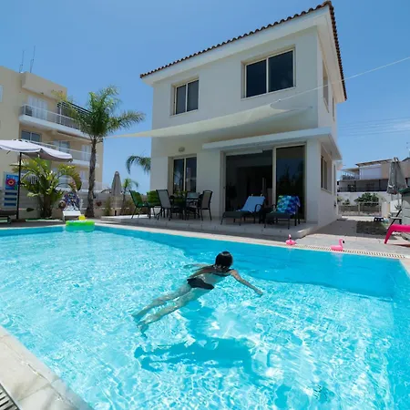 Anna Maria, Kapparis Tatil Evi *