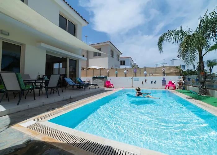 Anna Maria, Kapparis Dom wakacyjny